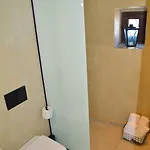 فيلة Aktaia لينثوس